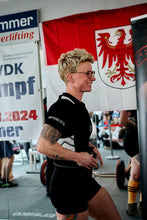 Lade das Bild in den Galerie-Viewer, LM Hessen Bank x Heben 2024